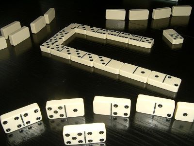 "domino" picture