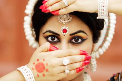 "bindi" picture