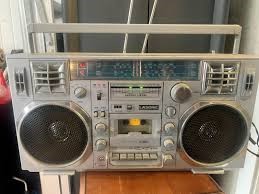 "ghetto blaster" picture
