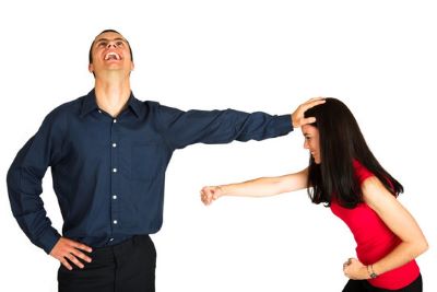 "keep someone at arm's length" picture