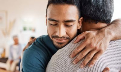 snuggle nghĩa là gì? | Từ điển Anh-Việt Lingoland
