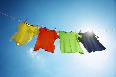 What does "clothing line" mean? | Lingoland English-English Dictionary What does "clothing line" mean? | Lingoland English-English Dictionary